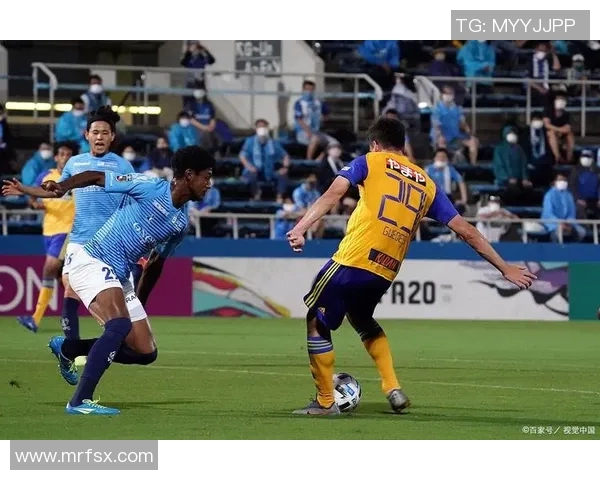 冈山绿稚与山形山神的激烈对决展现足球魅力与团队精神 冈山绿稚与山形山神的激烈对决展现足球魅力与团队精神