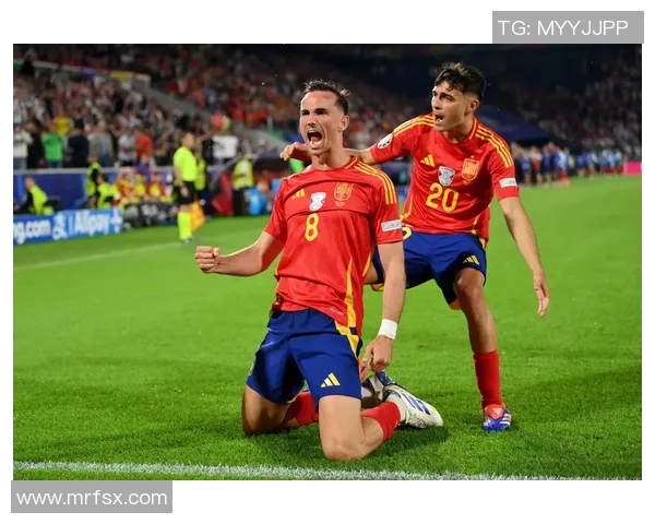 卢卡库在国际赛场的表现分析及其对球队战术的影响探讨 卢卡库在国际赛场的表现分析及其对球队战术的影响探讨